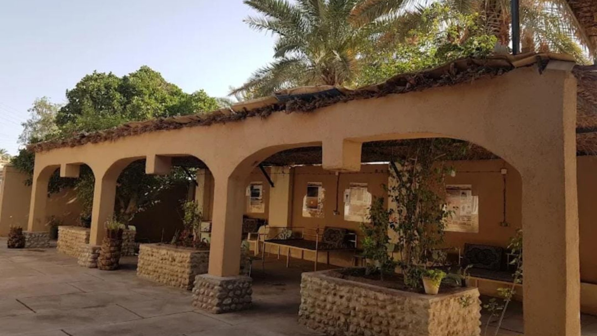 اقامتگاه بومگردی نبکا