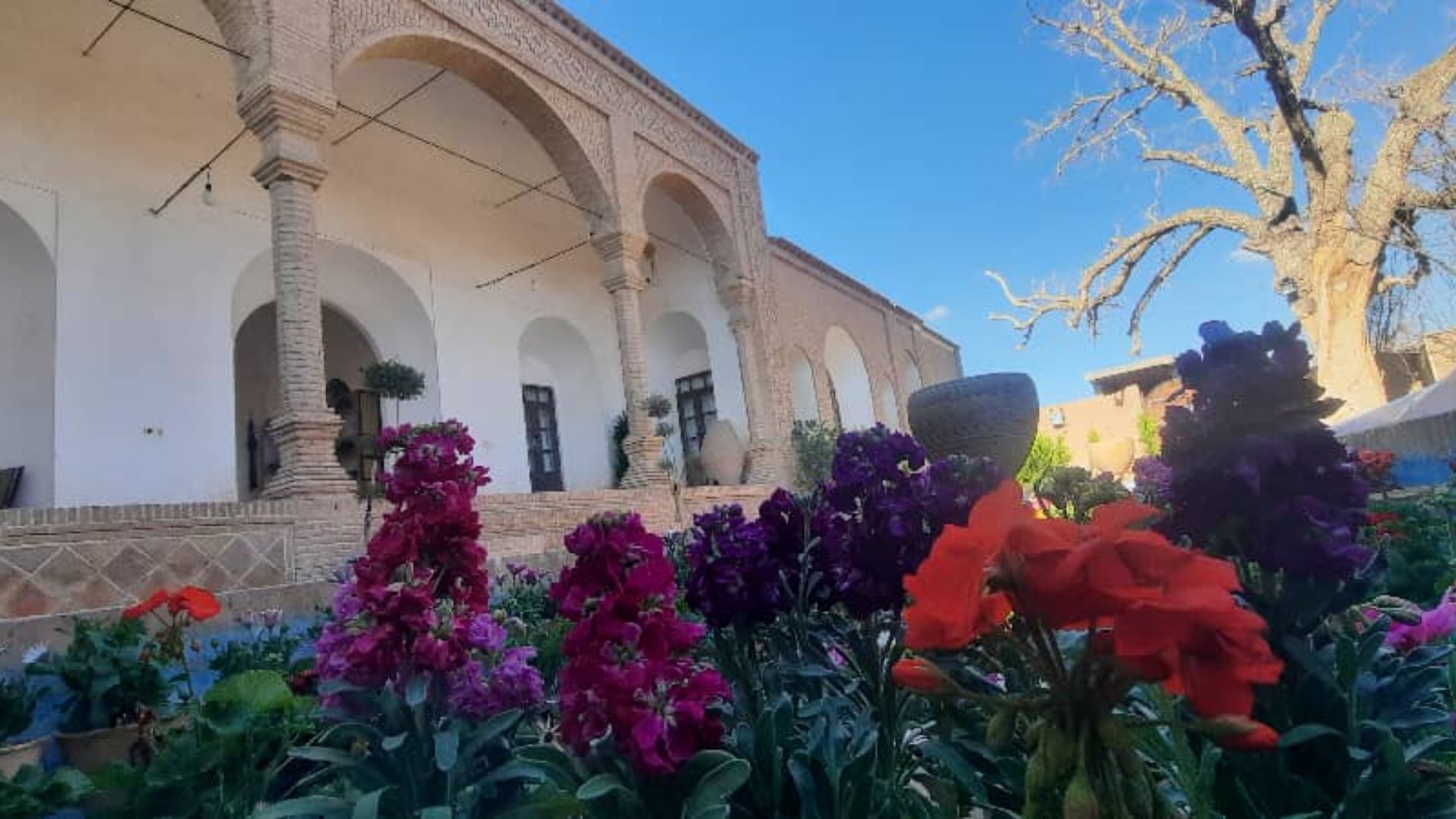 اقامتگاه بومگردی قند چین